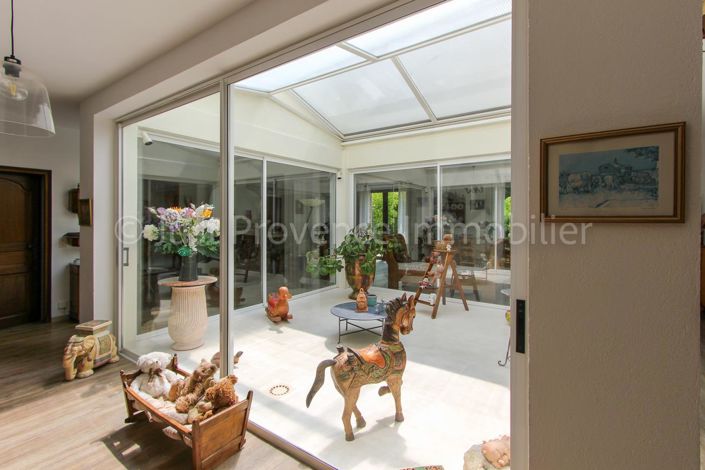 Image No.5-3 Bed Property for sale