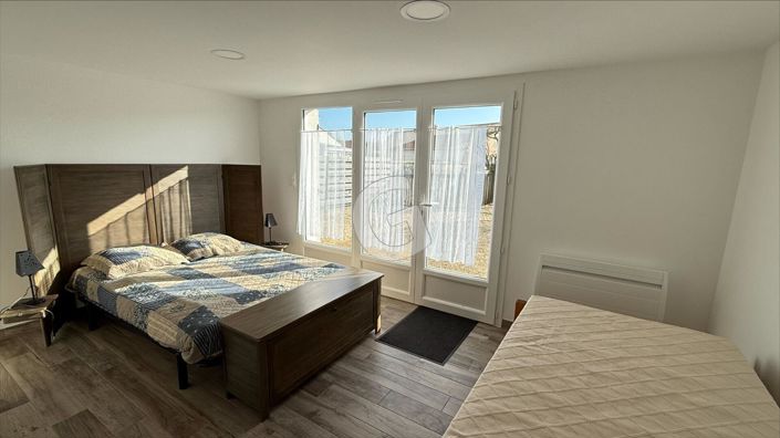 Image No.10-4 Bed House for sale