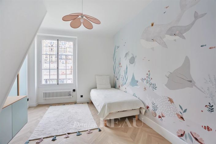 Image No.12-4 Bed Apartment for sale