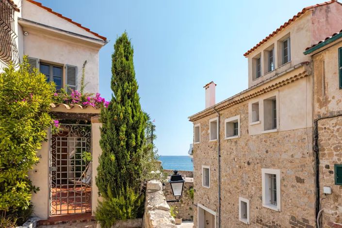 Image No.10-Apartment for sale