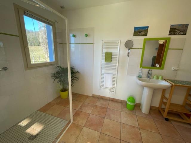 Image No.11-3 Bed House for sale