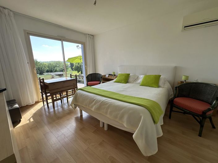 Image No.9-3 Bed House for sale