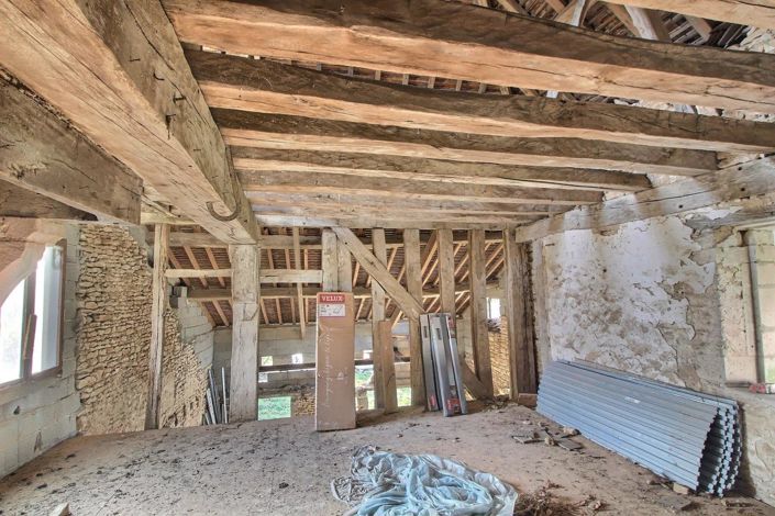 Image No.18-6 Bed House for sale