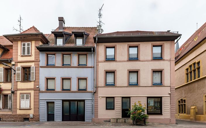 Image No.1-3 Bed House for sale