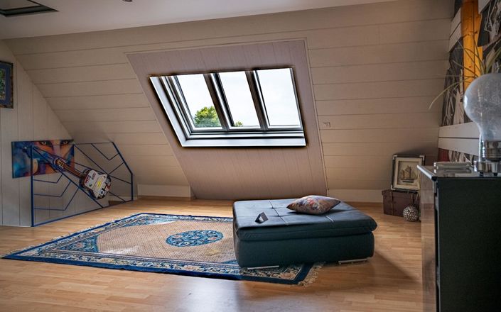 Image No.11-3 Bed House for sale