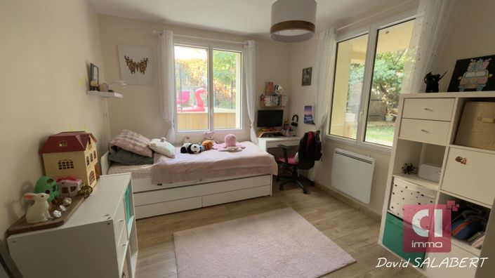 Image No.14-4 Bed House for sale