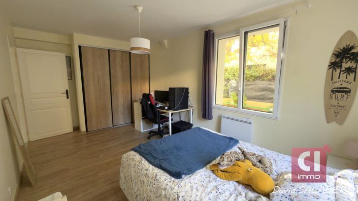 Image No.15-4 Bed House for sale