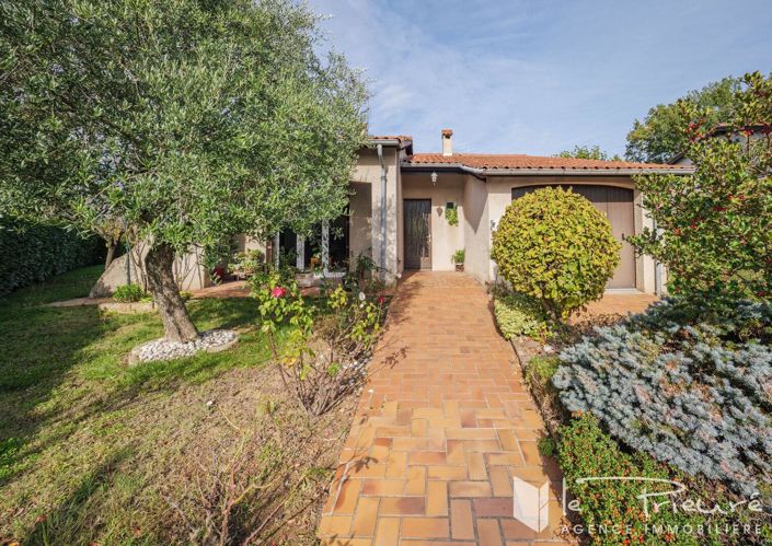 Image No.1-3 Bed House for sale