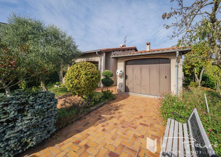 Image No.2-3 Bed House for sale