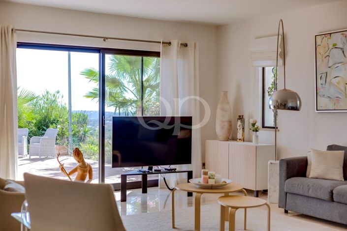 Image No.19-3 Bed House for sale