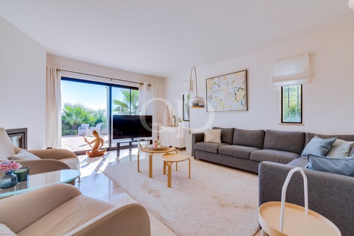 Image No.2-3 Bed House for sale