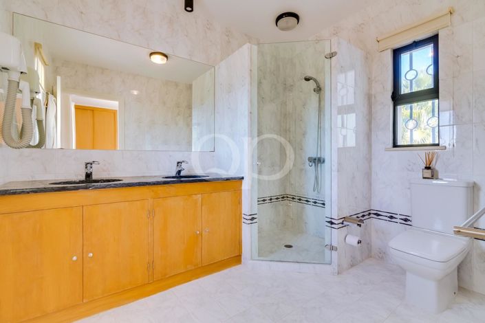 Image No.32-3 Bed House for sale