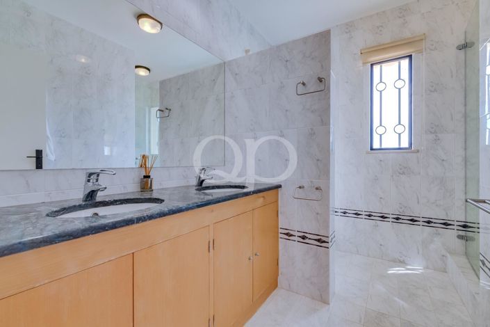 Image No.36-3 Bed House for sale