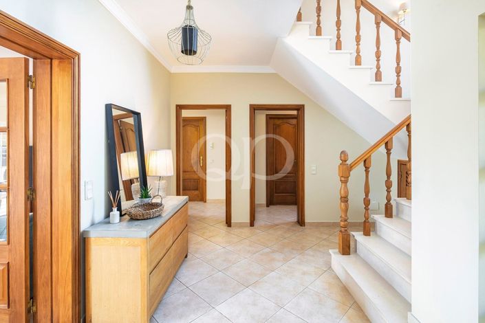 Image No.13-4 Bed House for sale