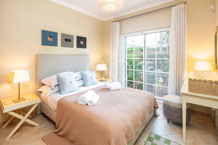 Image No.23-4 Bed House for sale