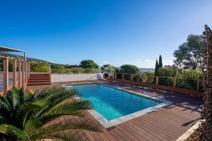 Image No.4-5 Bed House for sale