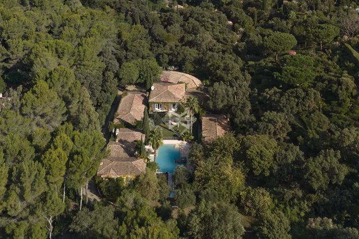 Image No.18-9 Bed House for sale