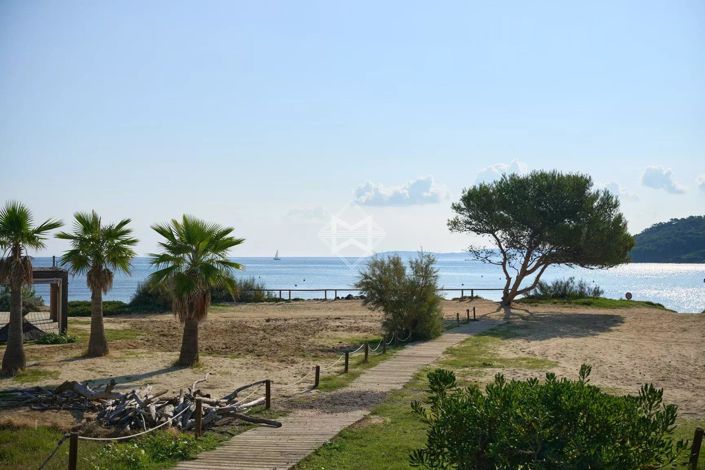 Image No.19-9 Bed House for sale