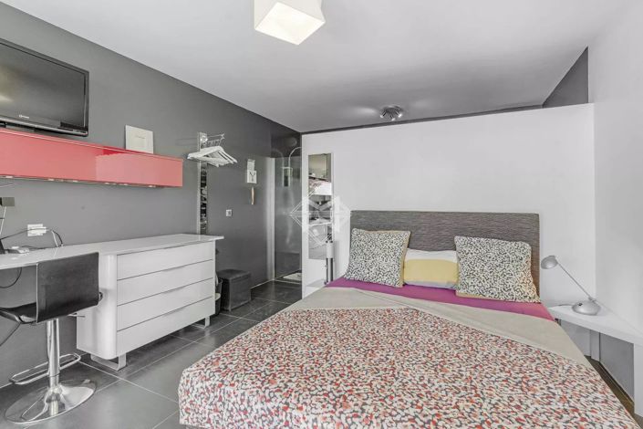 Image No.10-4 Bed House for sale