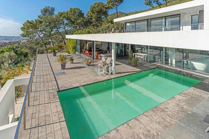 Image No.2-4 Bed House for sale