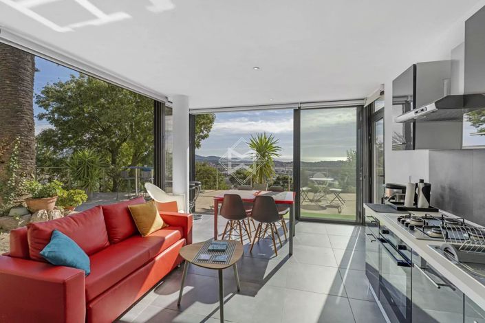 Image No.7-4 Bed House for sale