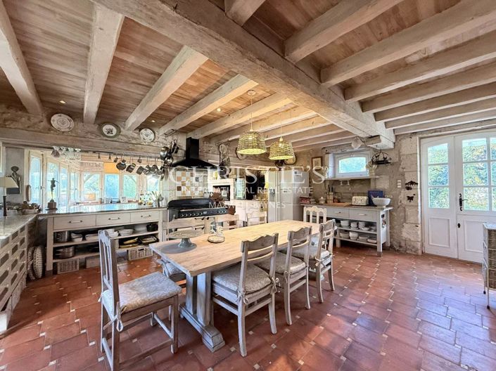 Image No.11-5 Bed House for sale