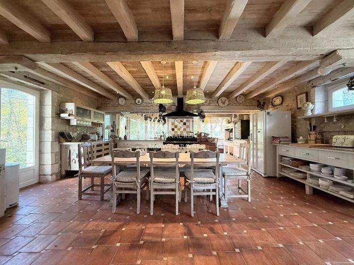 Image No.12-5 Bed House for sale