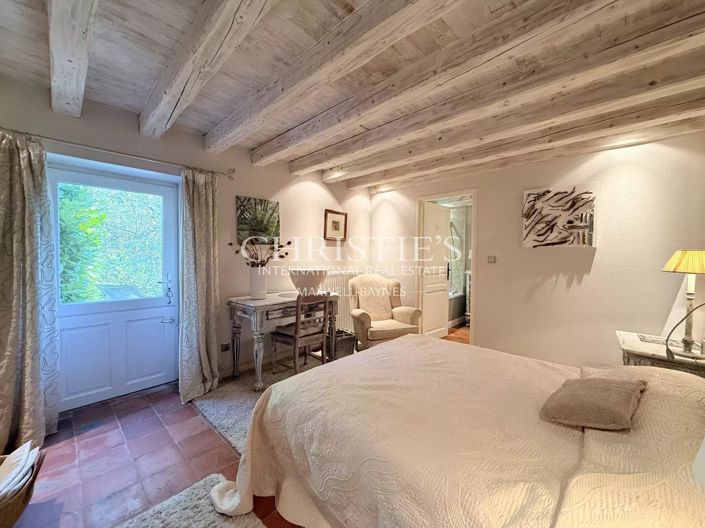 Image No.15-5 Bed House for sale