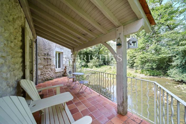 Image No.24-5 Bed House for sale