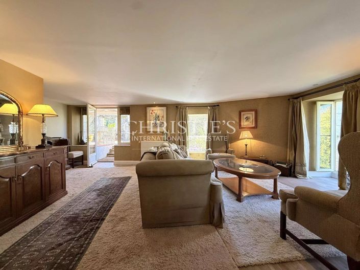 Image No.33-5 Bed House for sale