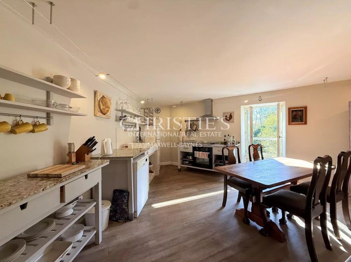 Image No.35-5 Bed House for sale