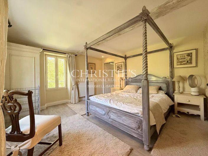 Image No.36-5 Bed House for sale