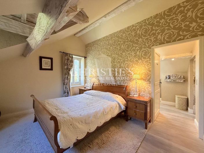 Image No.42-5 Bed House for sale