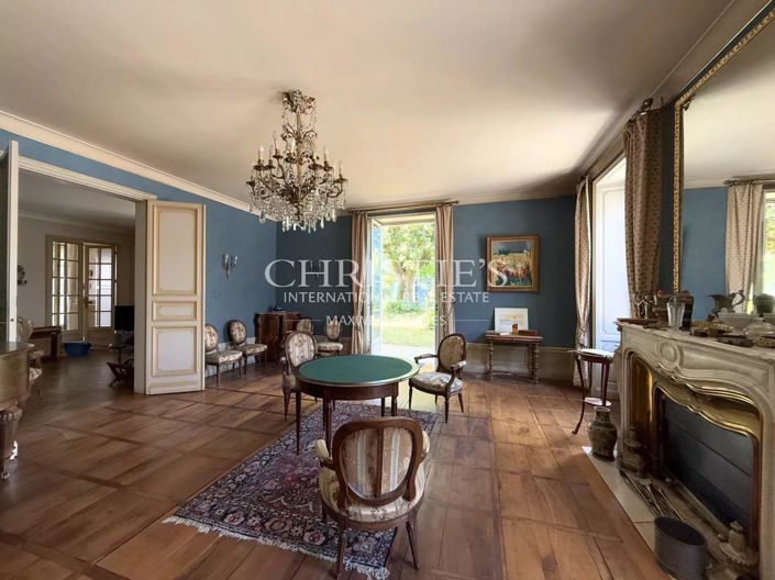 Image No.11-5 Bed House for sale