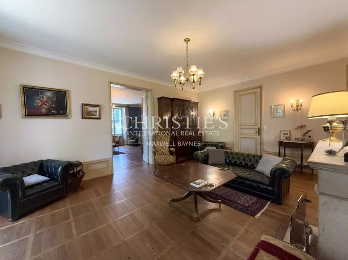 Image No.12-5 Bed House for sale