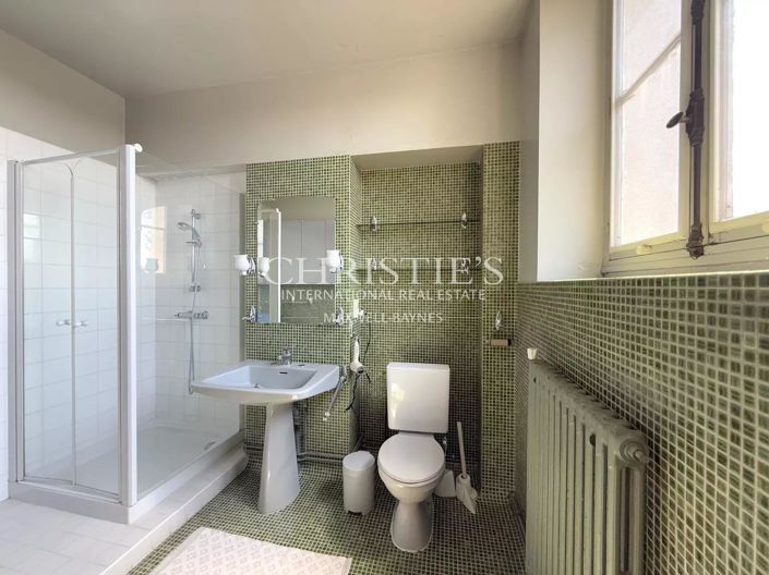 Image No.27-5 Bed House for sale