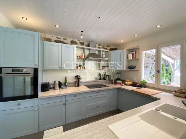 Image No.26-7 Bed House for sale