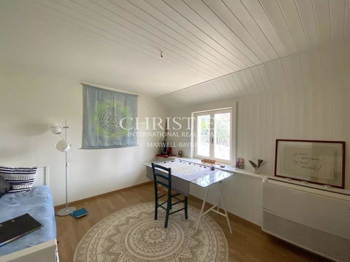 Image No.34-7 Bed House for sale