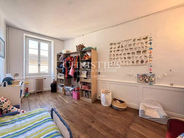 Image No.20-10 Bed House for sale