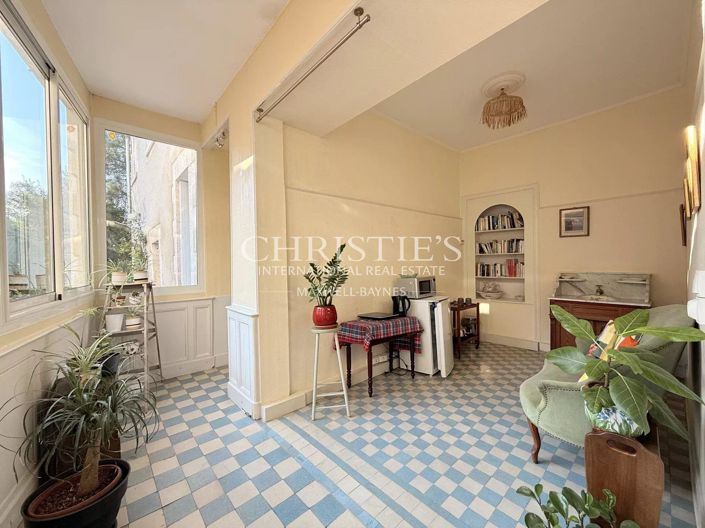 Image No.31-10 Bed House for sale