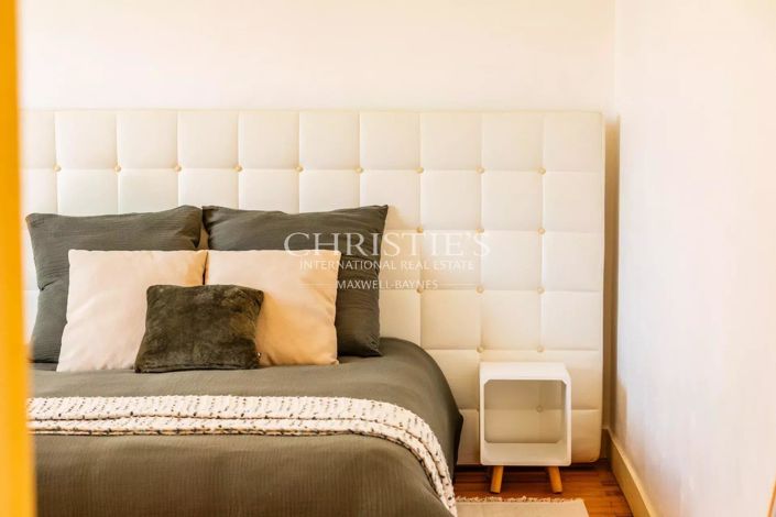 Image No.9-4 Bed House for sale