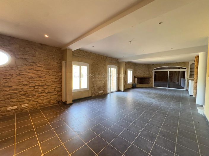 Image No.8-4 Bed House for sale