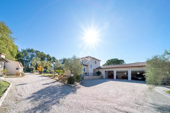 Image No.8-3 Bed House for sale