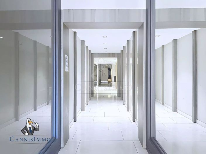 Image No.10-1 Bed Apartment for sale