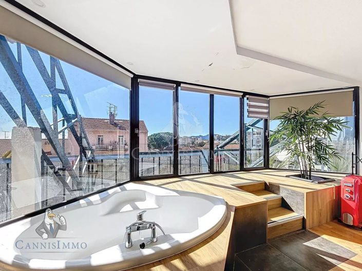 Image No.8-4 Bed Apartment for sale