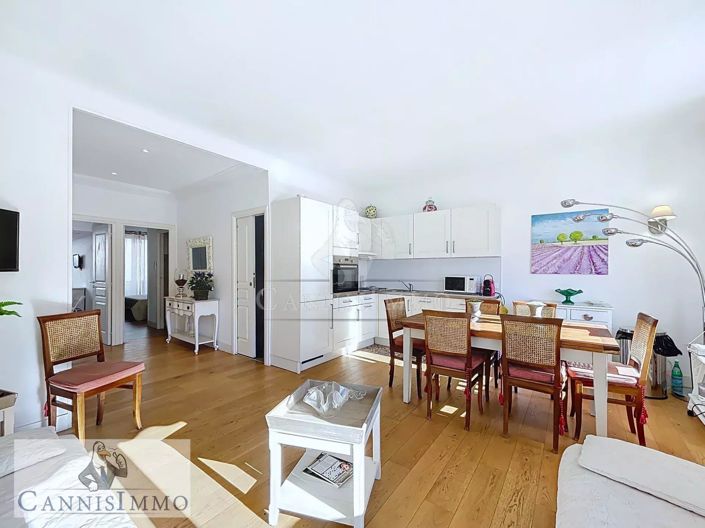 Image No.6-Appartement de 2 chambres à vendre à Cannes
