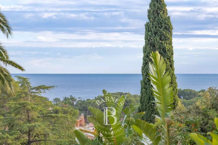 Image No.11-4 Bed Apartment for sale