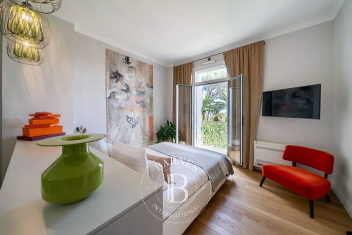 Image No.9-4 Bed Apartment for sale