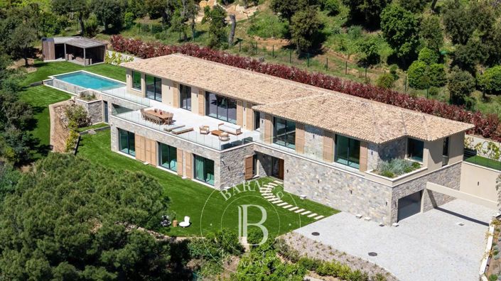 Image No.2-5 Bed House for sale