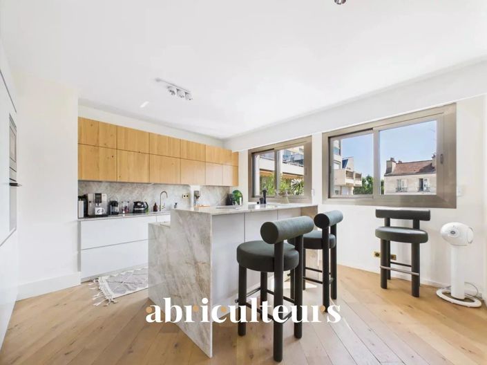 Image No.8-3 Bed Apartment for sale